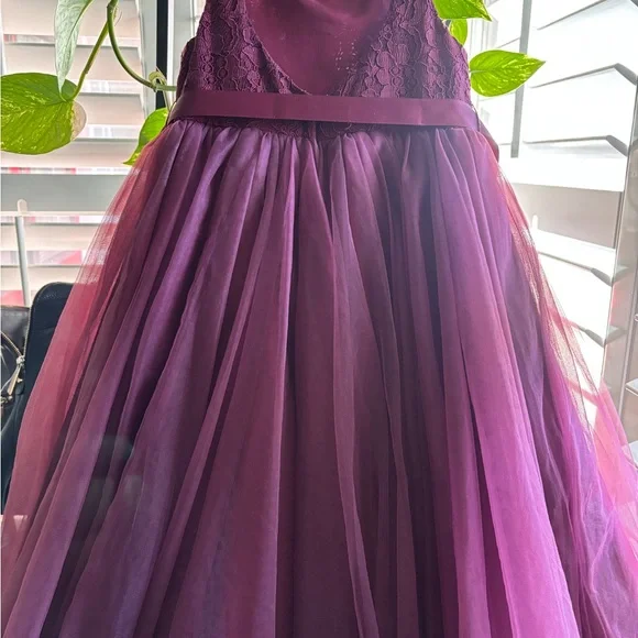 David's Bridal Burgundy Lace Dress - Kids size 7 David's Bridal Burgundy Lace Dress - Kids size 7